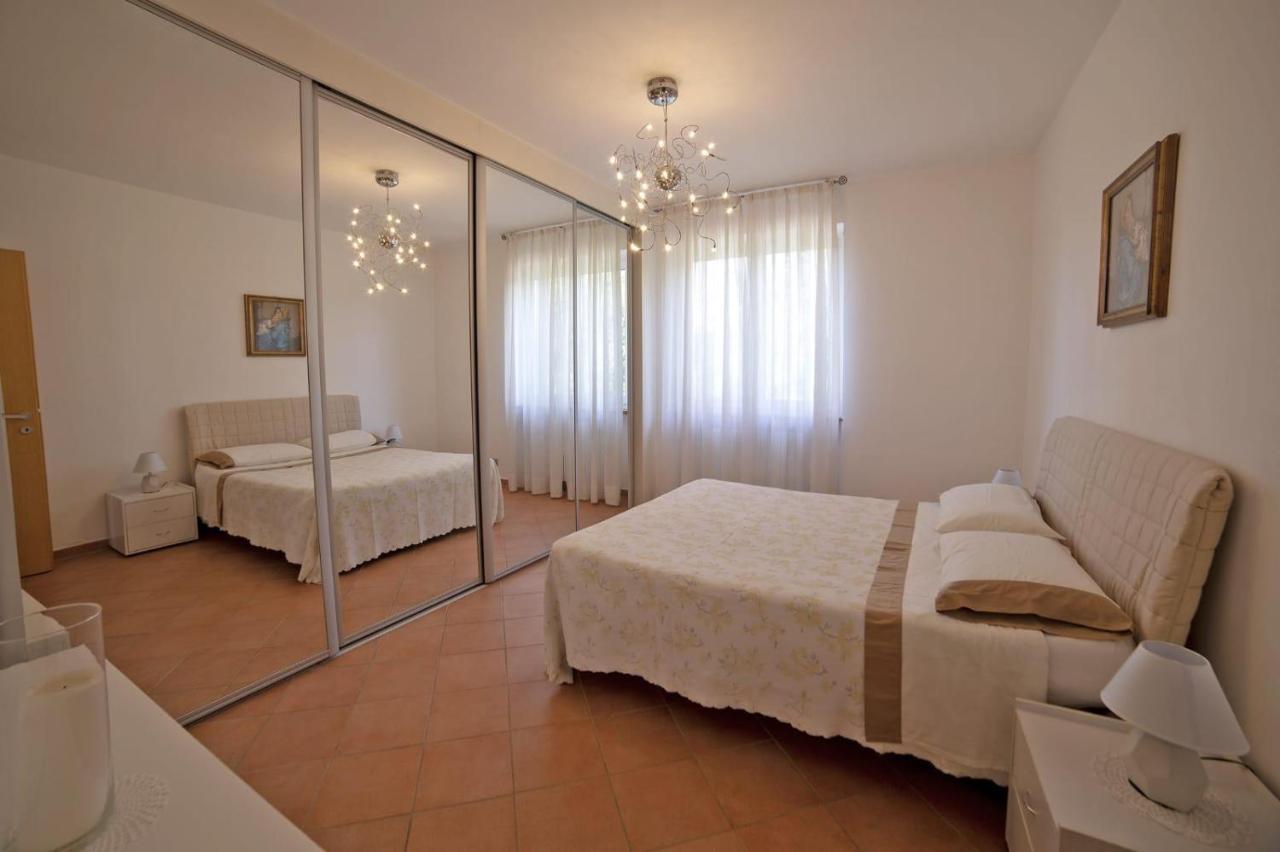 Casa Vacanze Al Capriano Appartamento Lampone Cantello Exterior foto