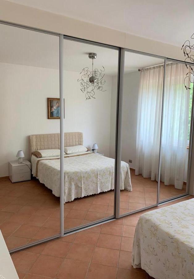 Casa Vacanze Al Capriano Appartamento Lampone Cantello Exterior foto